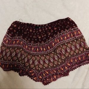 ANGIE patterned shorts